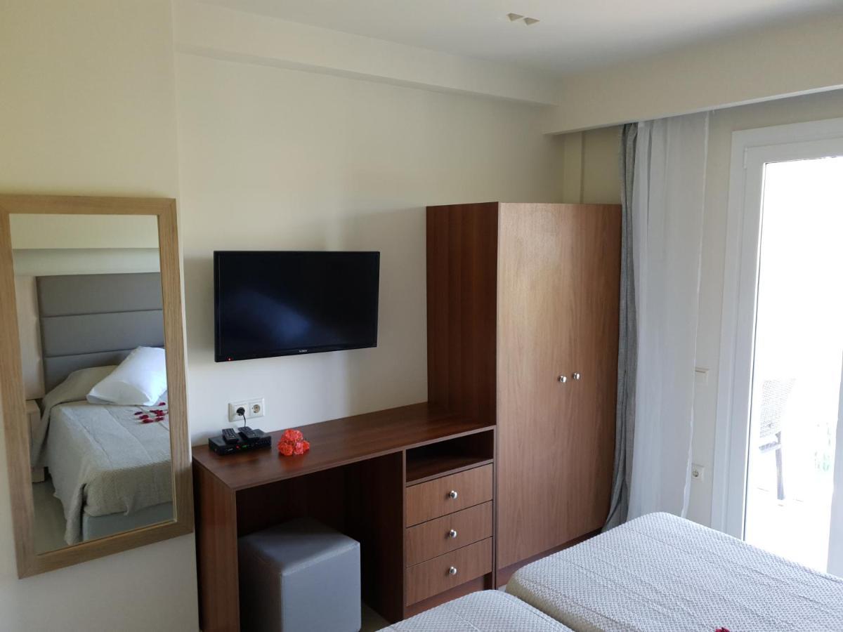 Апартаменти Angelika House 1 Маратіас Екстер'єр фото